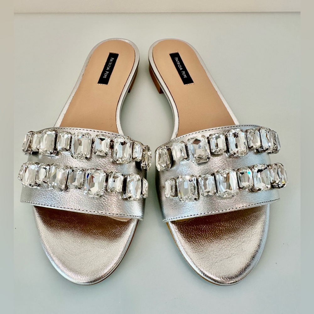 NEW PATRIZIA PEPE Glamorous Silver Sandals Rhinestones Leather